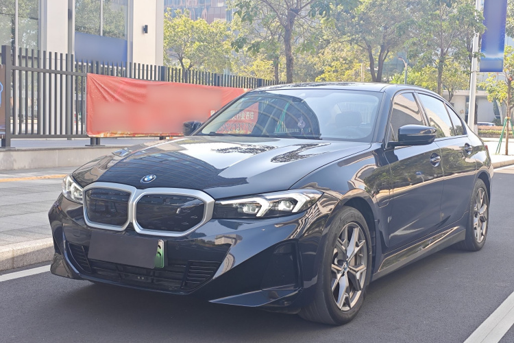 宝马i3 2022款 eDrive 35 L车身外观6002