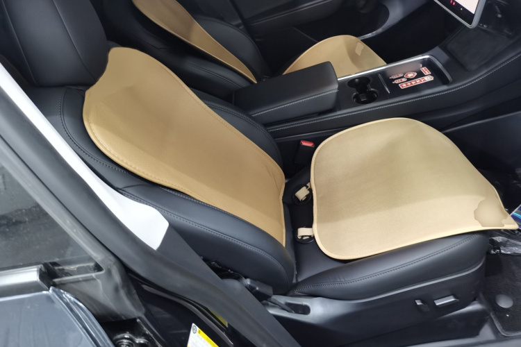 特斯拉 Model Y 2024款 后轮驱动版局部细节41