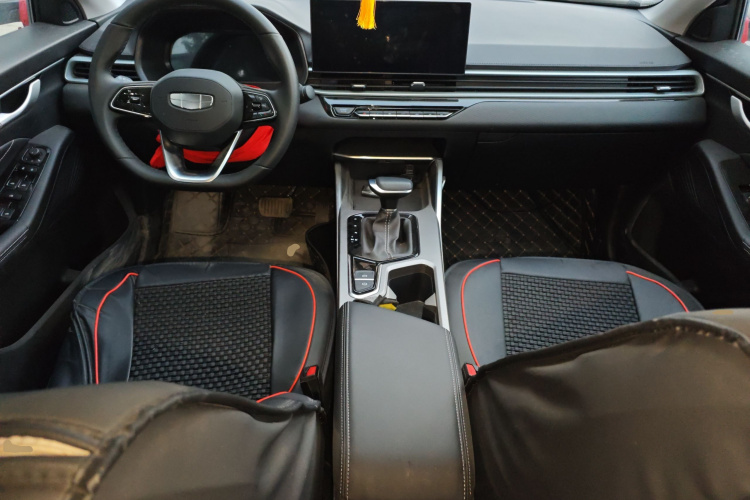 吉利汽车 帝豪 2025款 第4代 1.5L CVT龙腾版中控内饰12