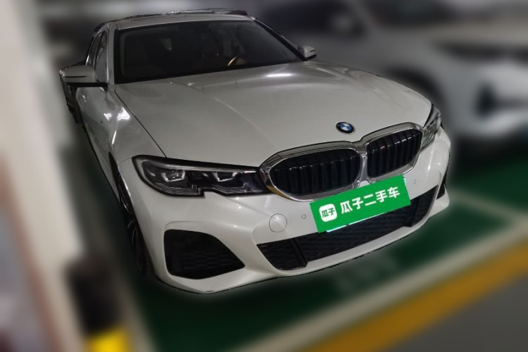 宝马3系 2021款 320Li M运动套装车身外观6002