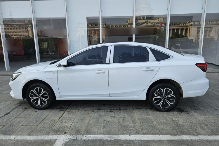 荣威i6 MAX新能源 2023款 EV 420天幕特别版车身外观6006