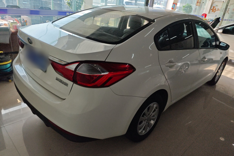 起亚K3 2016款 1.6L 手动GL车身外观7