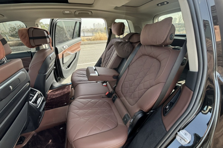 宝马X7 2023款 xDrive40i 领先型豪华套装局部细节9006