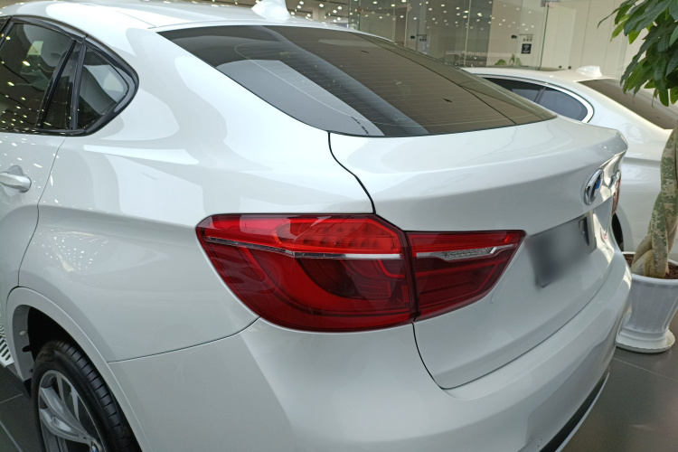 宝马X6 2019款 xDrive28i M运动套装车身外观6004