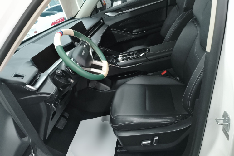 哈弗H6 2022款 第三代 1.5T 自动两驱Max中控内饰19