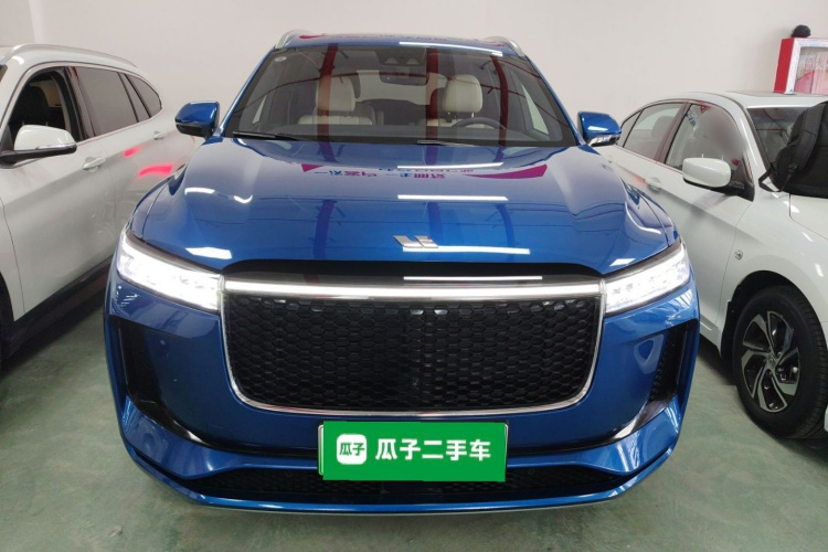 理想汽车 理想ONE 2020款 增程6座版车身外观2