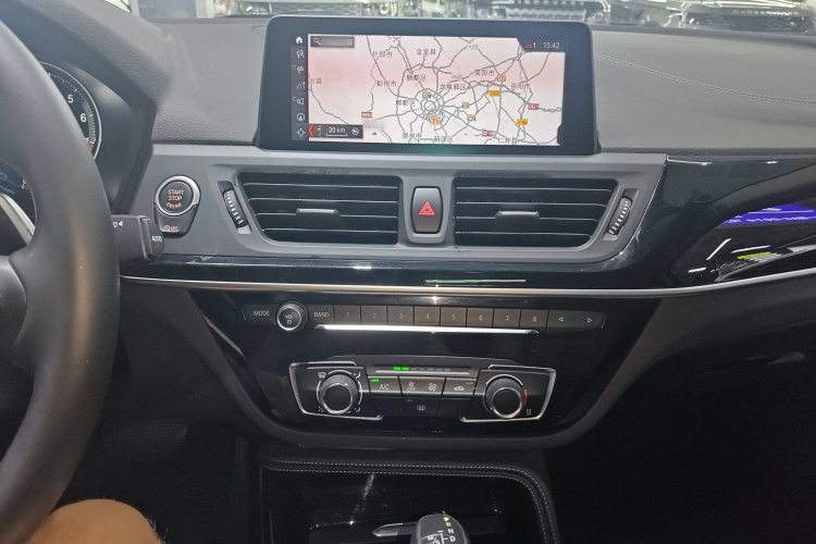 宝马1系 2019款 120i 领先型M运动套装局部细节16