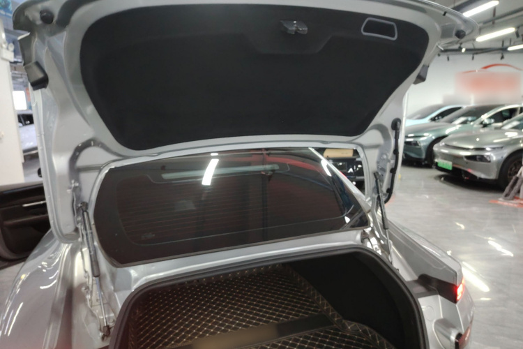 小鹏P7 2022款 480N+局部细节23