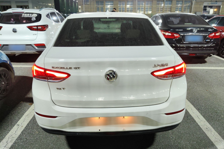 别克 英朗 2018款 15T 双离合精英型 国V车身外观6004