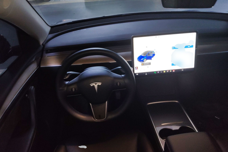 特斯拉 Model Y 2021款 标准续航后驱版中控内饰13