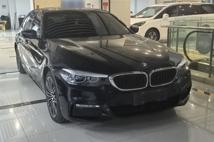 宝马5系 2018款 改款 530Li xDrive M运动套装车身外观6004