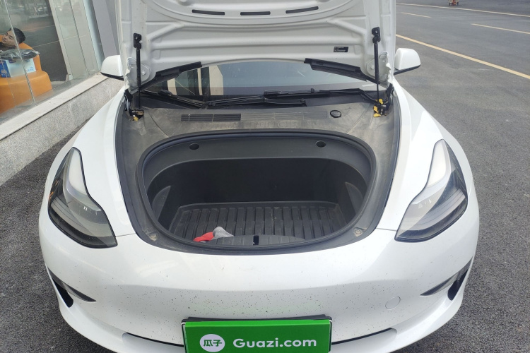 特斯拉 Model 3 2022款 Performance高性能全轮驱动版局部细节24