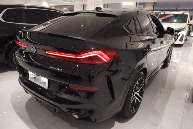 宝马X6 2023款 xDrive30i M运动套装车身外观7