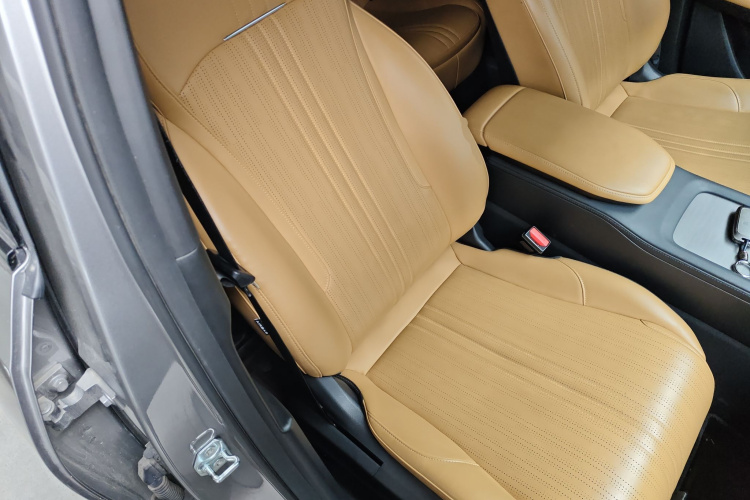 吉利银河 银河L7 2023款 1.5T 115km 星舰局部细节41