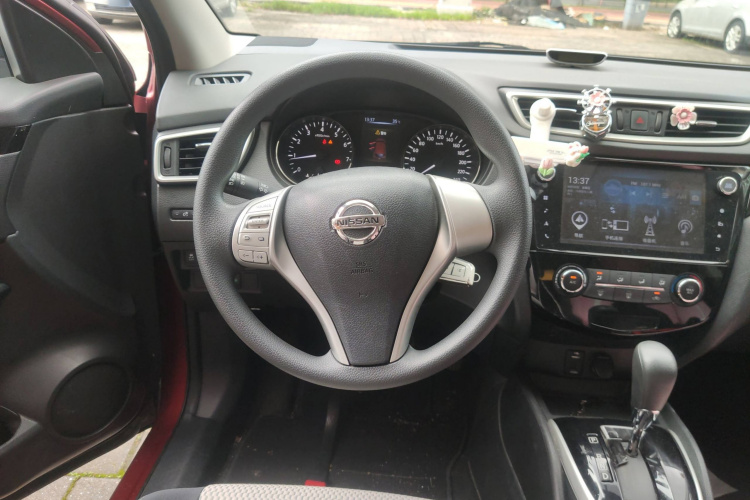 日产 逍客 2016款 2.0L CVT精英版局部细节13