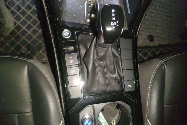 大众 帕萨特 2022款 330TSI 精英版局部细节18