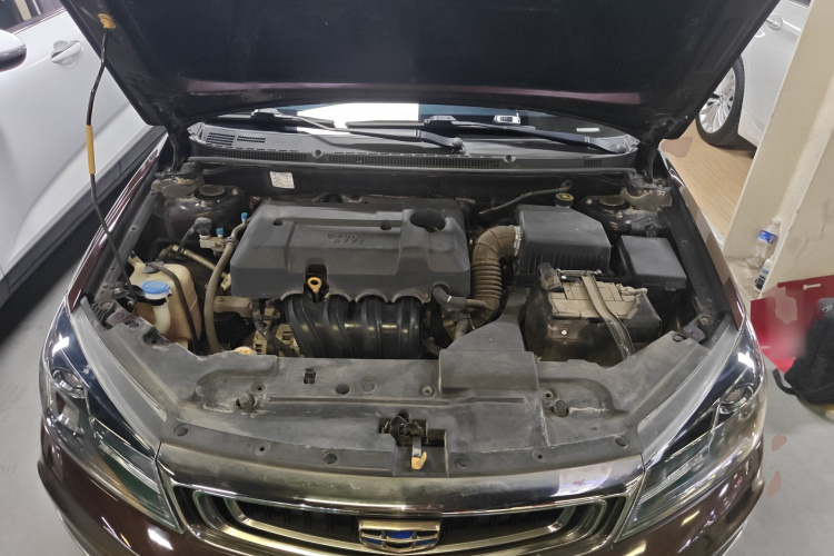 吉利汽车 帝豪 2018款 1.5L 手动豪华型机舱底盘24