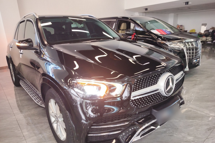 奔驰GLE 2020款 改款 GLE 350 4MATIC 时尚型车身外观6002