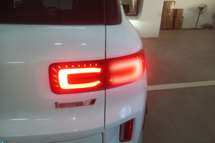 吉利汽车 吉利icon 2023款 1.5TD 主角车身外观9