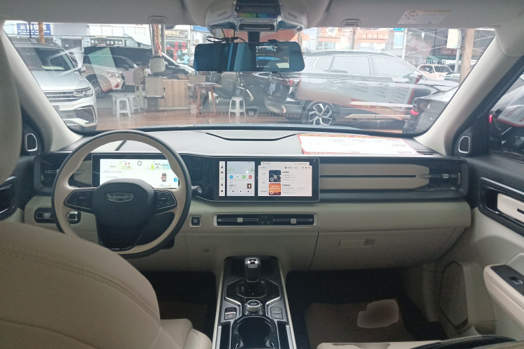 吉利汽车 吉利icon 2023款 1.5TD 巧克力醇巧版中控内饰12