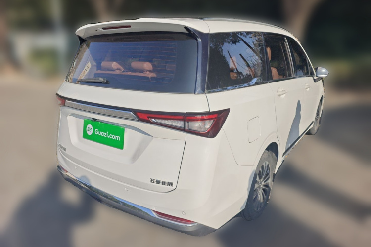 五菱汽车 五菱佳辰 2022款 1.5T CVT尊享旗舰型车身外观7