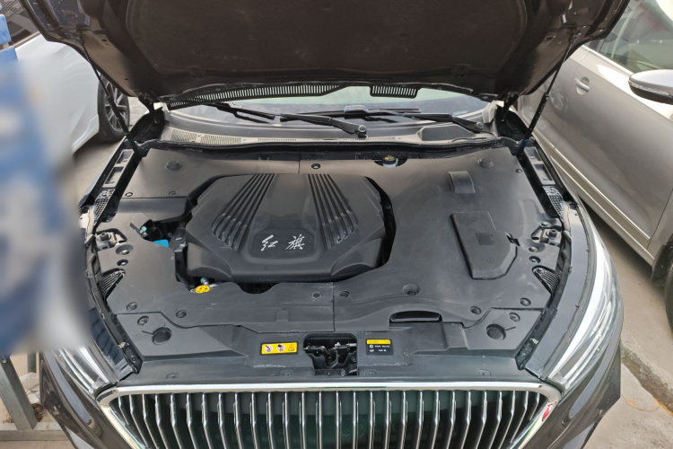 红旗H5 2019款 30TD 型动版机舱底盘24