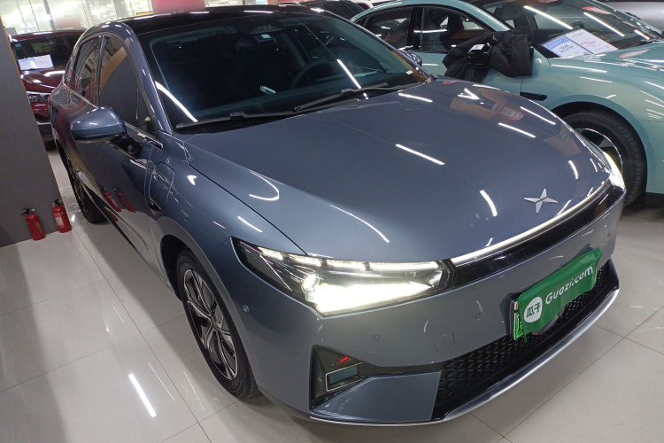 小鹏P5 2021款 550E车身外观3