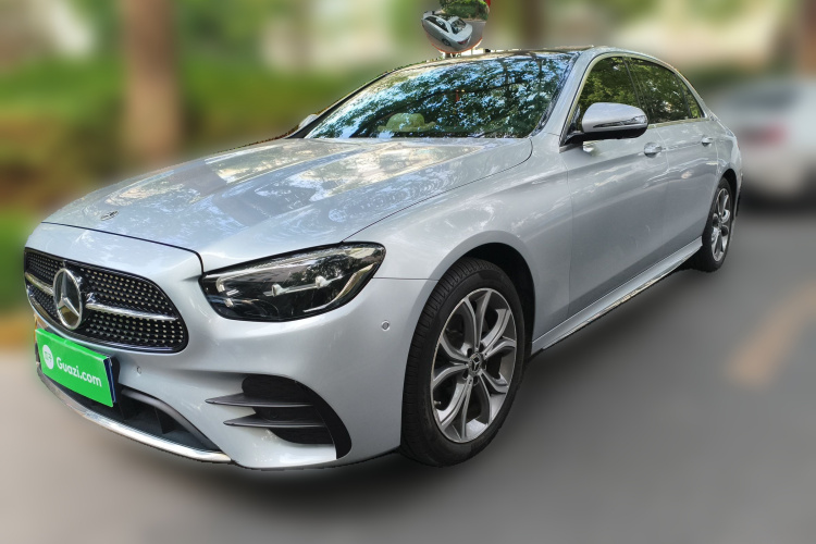 奔驰E级 2021款 改款 E 300 L 运动时尚型车身外观1