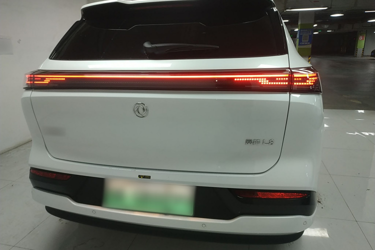 东风风神L8 2025款 112KM理想版车身外观6