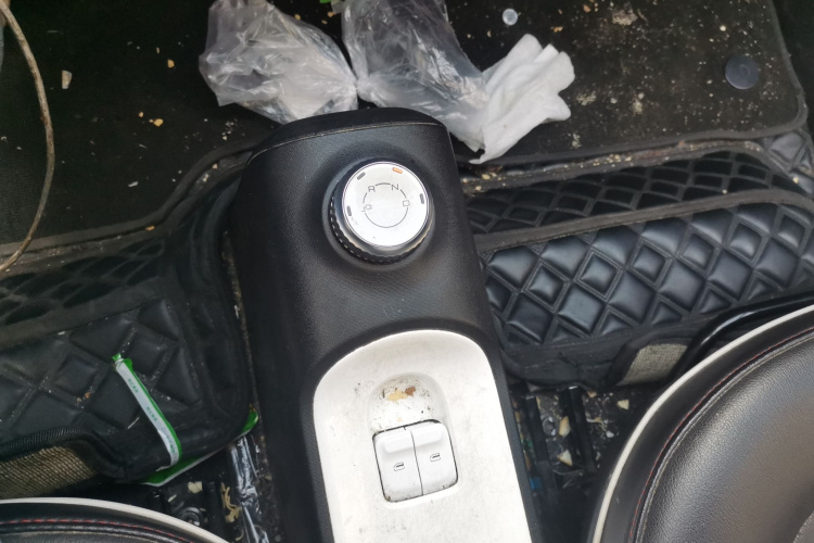 五菱汽车 宏光MINIEV 2022款 GAMEBOY 200km 玩咖款 磷酸铁锂局部细节18