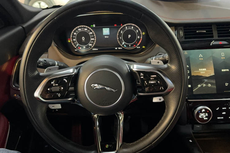 捷豹E-PACE 2024款 进取运动版 R-DYNAMIC S局部细节13