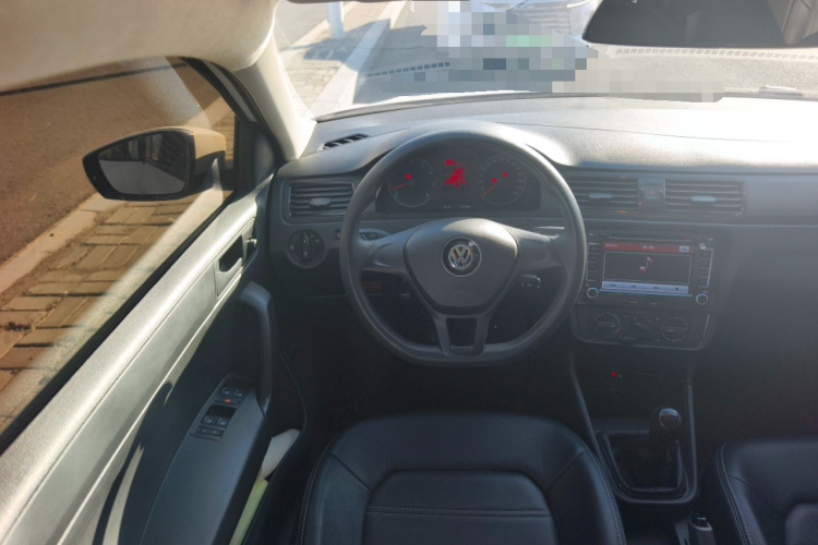 大众 桑塔纳 2016款 1.6L 手动风尚版中控内饰13