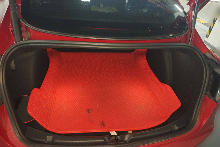 特斯拉 Model 3 2021款 改款 标准续航后驱升级版 3D1局部细节23