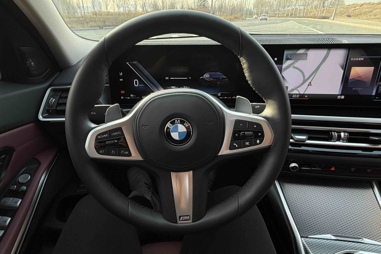 宝马3系 2023款 325Li M运动曜夜套装中控内饰7008