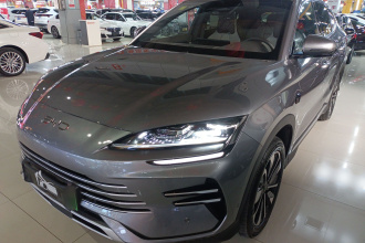 比亚迪 宋PLUS新能源 2025款 DM-i 智驾版 112KM 尊荣型