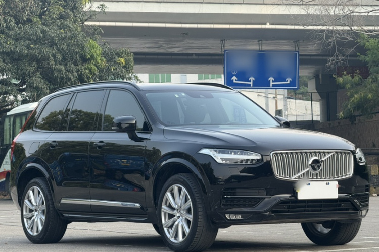 沃尔沃XC90  T6 智尊版 7座车身外观6005