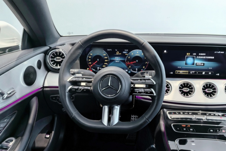 奔驰E级(进口) 2023款 E 260 轿跑车局部细节13