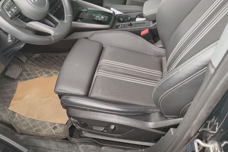 奥迪A3 2022款 A3L Limousine 35 TFSI 时尚运动型中控内饰19