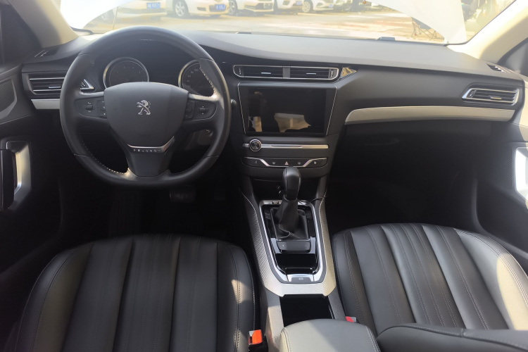 标致408 2020款 360THP 十周年质臻版中控内饰12