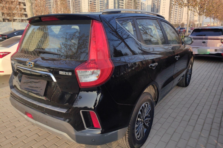 吉利汽车 远景X6 2016款 1.8L 手动豪华型车身外观7