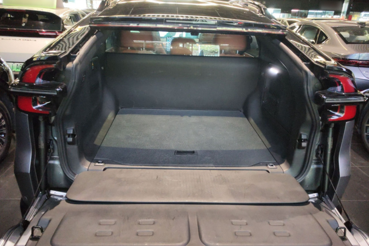 长安启源E07 2025款 纯电 四驱 90kWh Ultra高性能版机舱底盘23