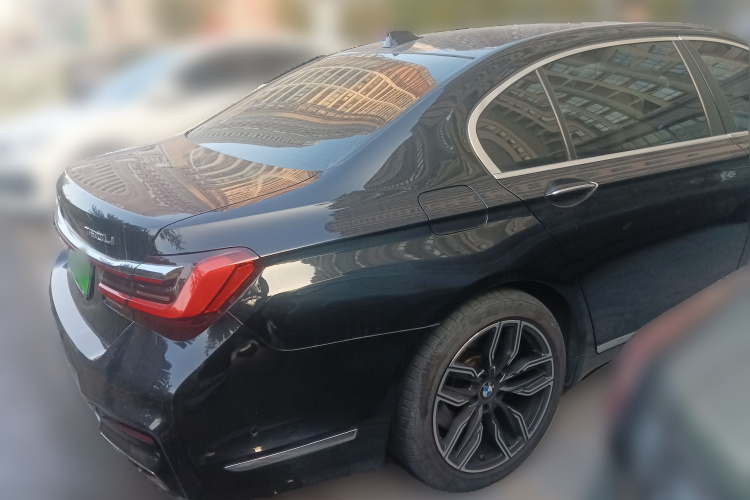 宝马7系 2010款 760Li车身外观7