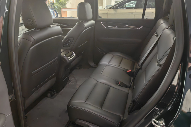 凯迪拉克XT6 2022款 2.0T 七座两驱豪华型中控内饰7003