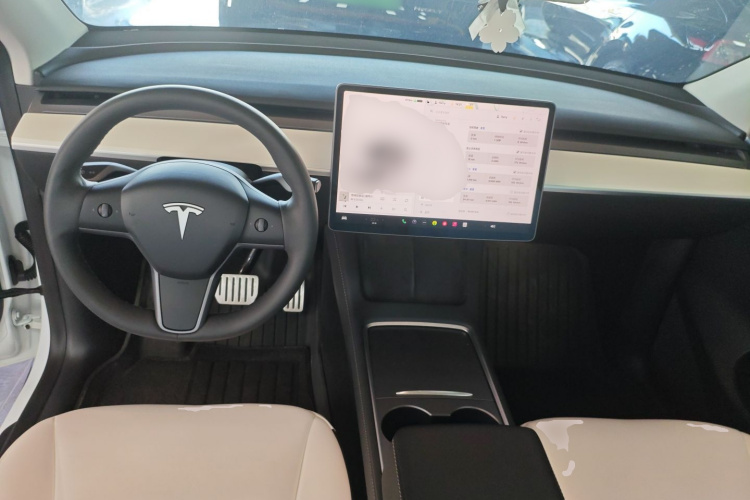特斯拉 Model Y 2022款 Performance高性能全轮驱动版中控内饰12