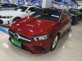 奔驰A级 2020款 改款 A 200 L 运动轿车时尚型