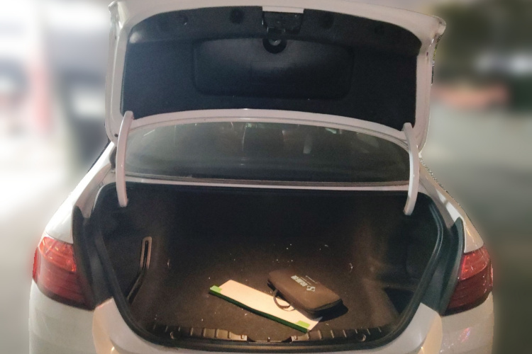 宝马5系 2014款 525Li 豪华设计套装局部细节23