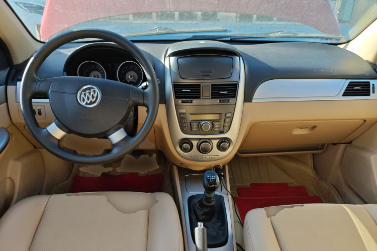 别克 凯越 2013款 1.5L 手动经典型中控内饰12