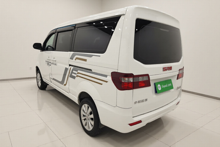 金杯 金海狮M经典 2023款 1.5L 工程狮客车 5/6/7座车身外观5