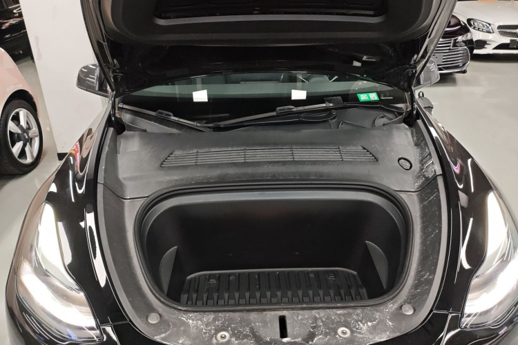 特斯拉 Model Y 2022款 后轮驱动版机舱底盘24