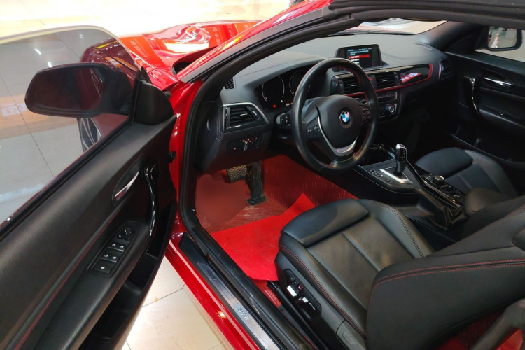 宝马2系(进口) 2019款 225i 敞篷轿跑车 运动设计套装中控内饰7003